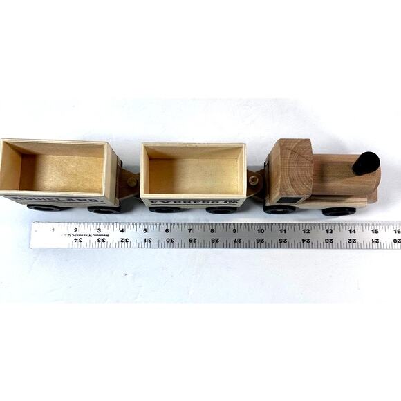 Aggieland Express wooden train 3 pieces A&M kiddos - Picture 5 of 9